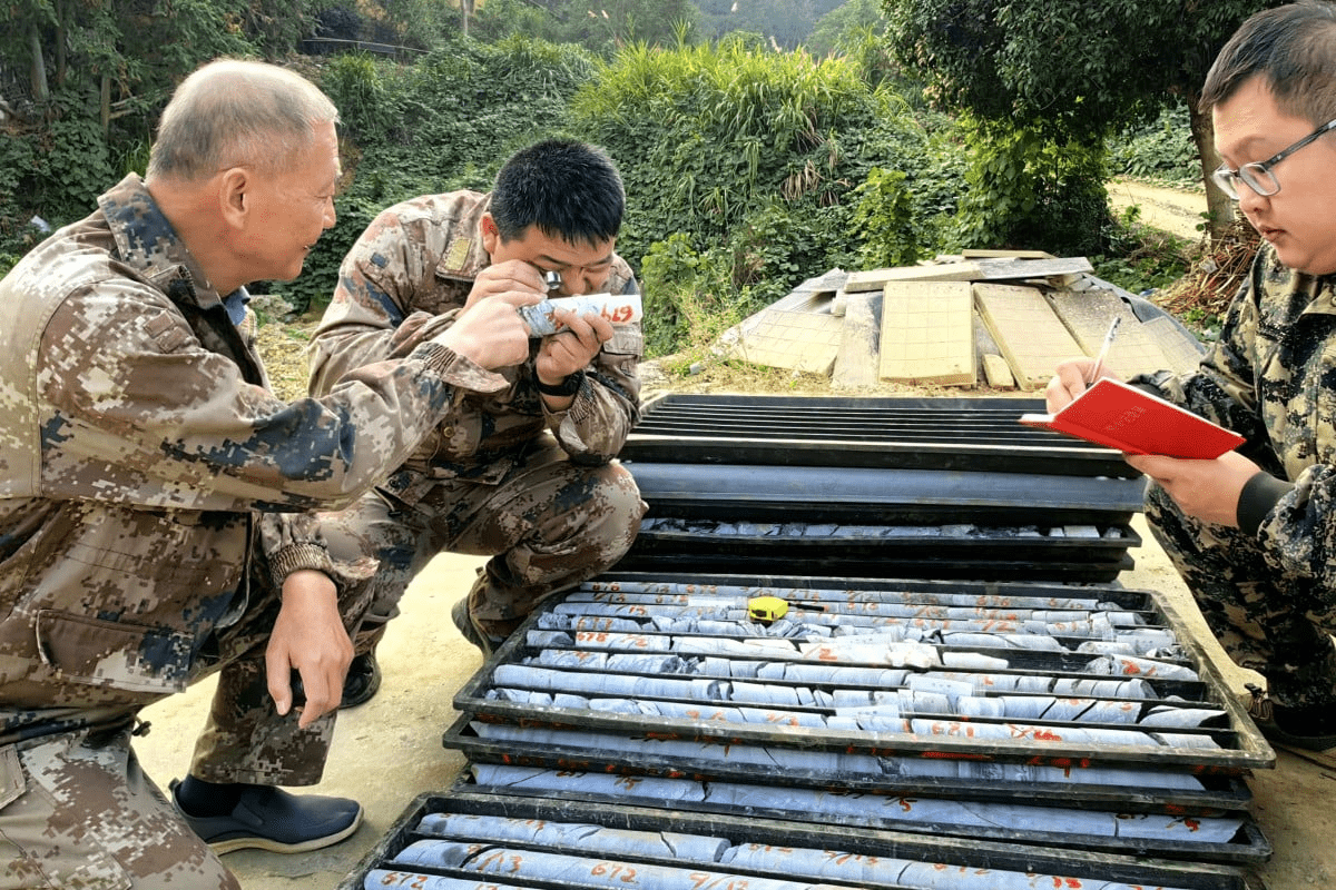 He Huifeng in Guandong